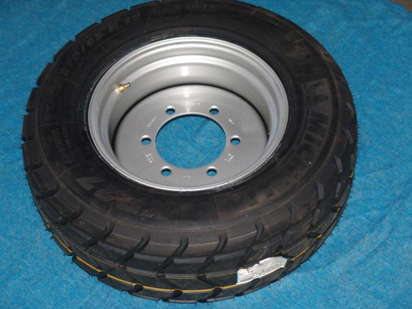 Michelin XP27 270/65R16 Reifen/Rad